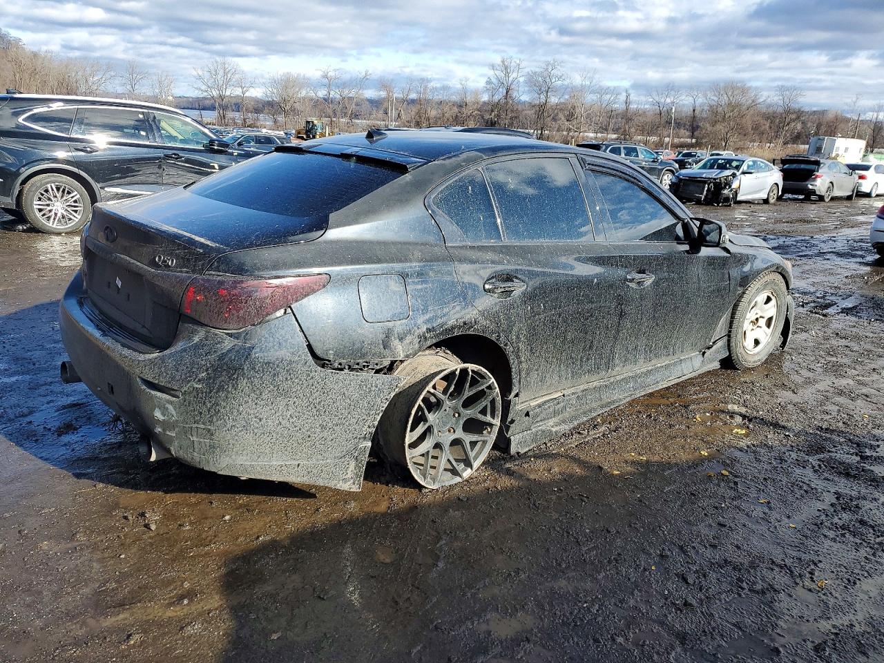 2015 INFINITI Q50 BASE photo 3