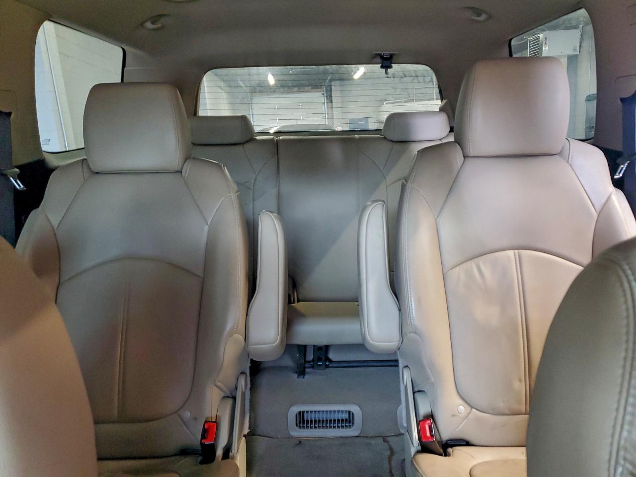 2011 GMC ACADIA SLT-1 photo 19