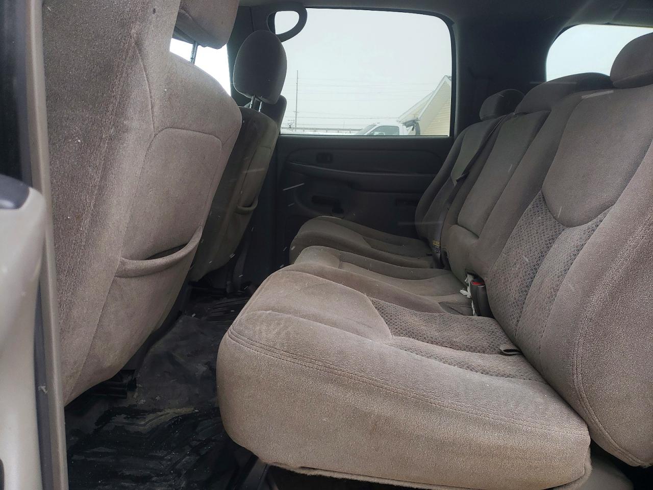 2005 CHEVROLET SUBURBAN K1500 photo 11