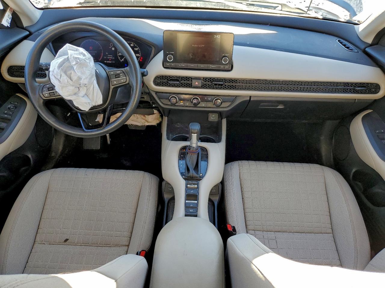 2024 HONDA HR-V LX photo 8