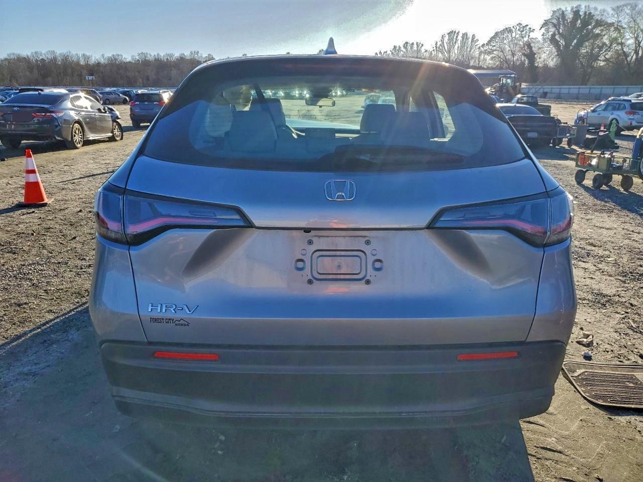 2024 HONDA HR-V LX photo 6
