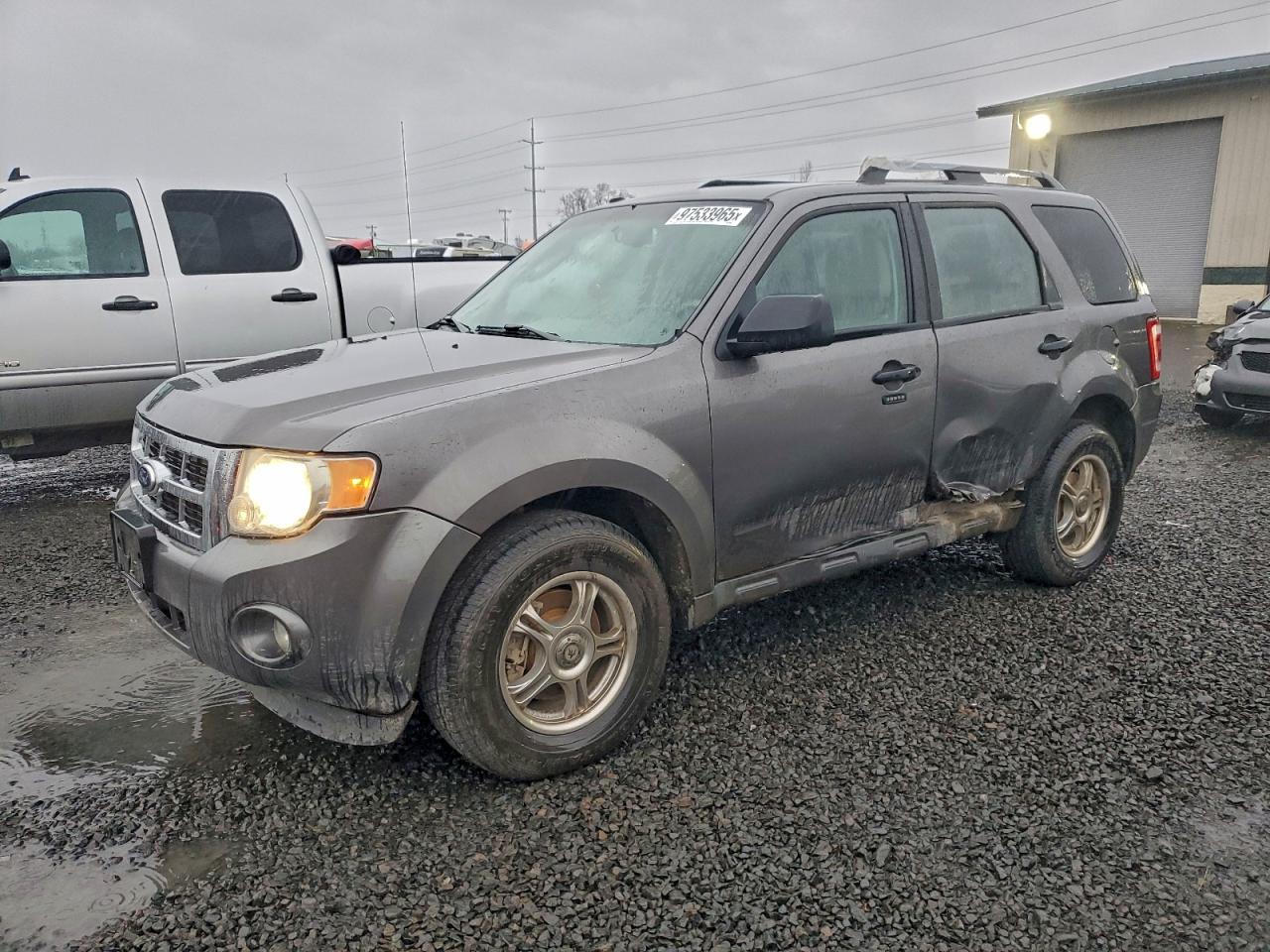 2010 FORD ESCAPE