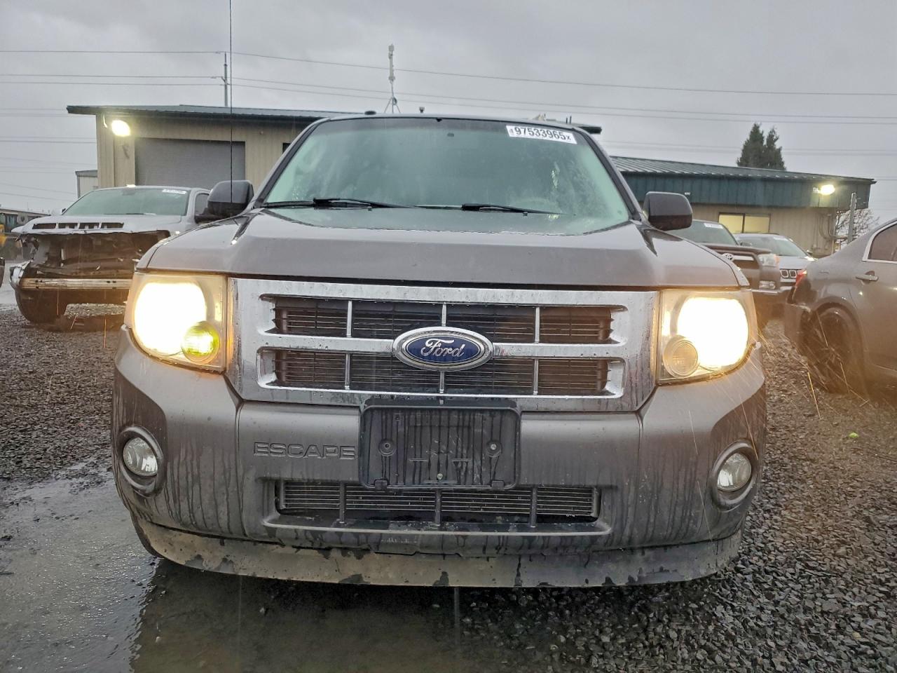 2010 FORD ESCAPE XLT photo 5