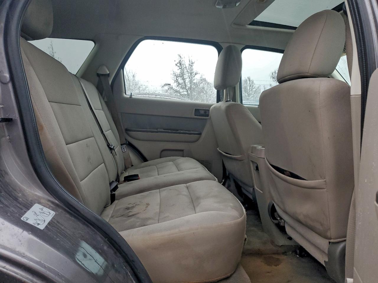 2010 FORD ESCAPE XLT photo 11