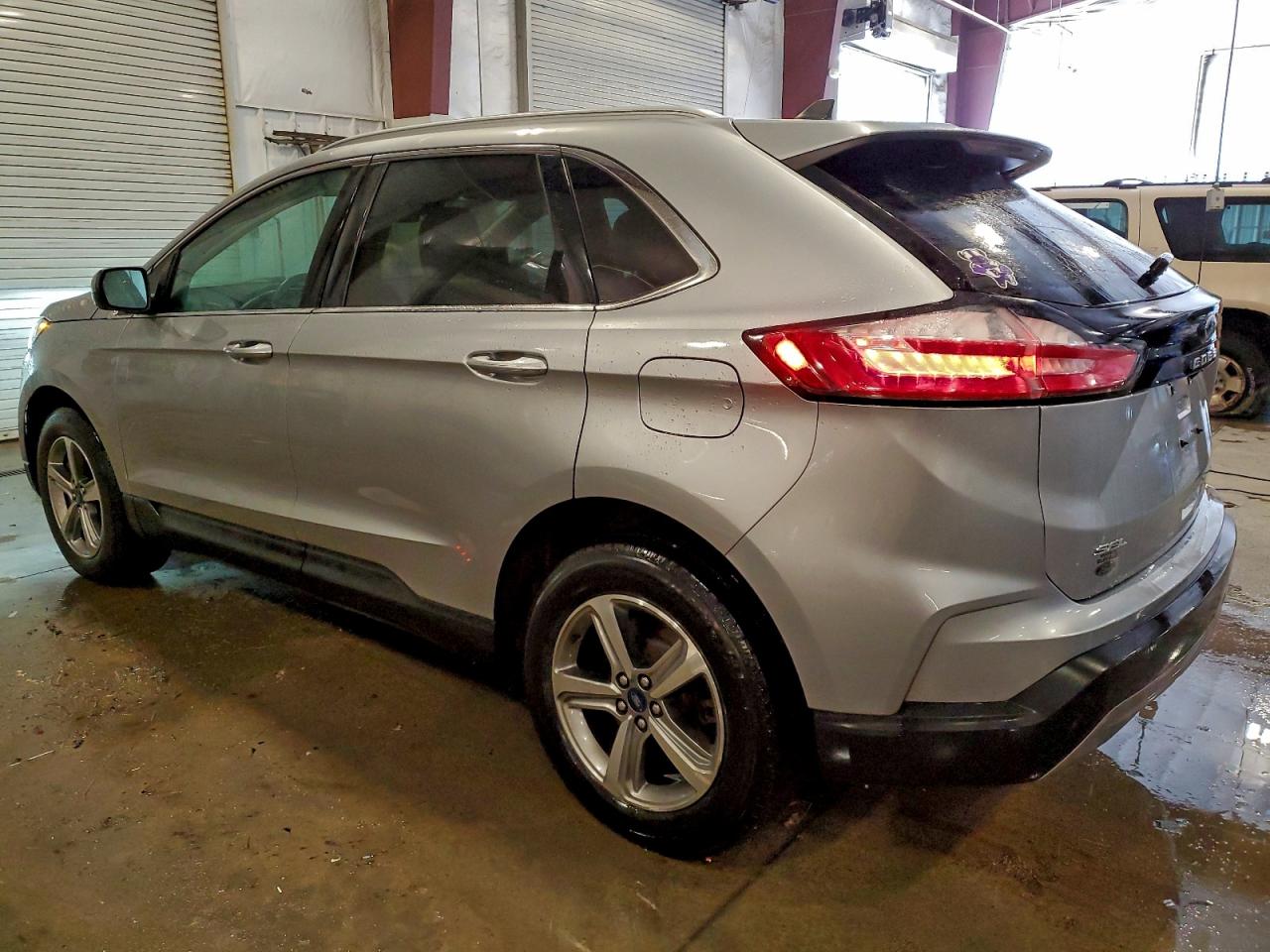 2021 FORD EDGE SEL photo 2