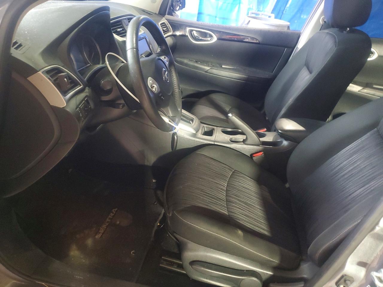 2019 NISSAN SENTRA S photo 7