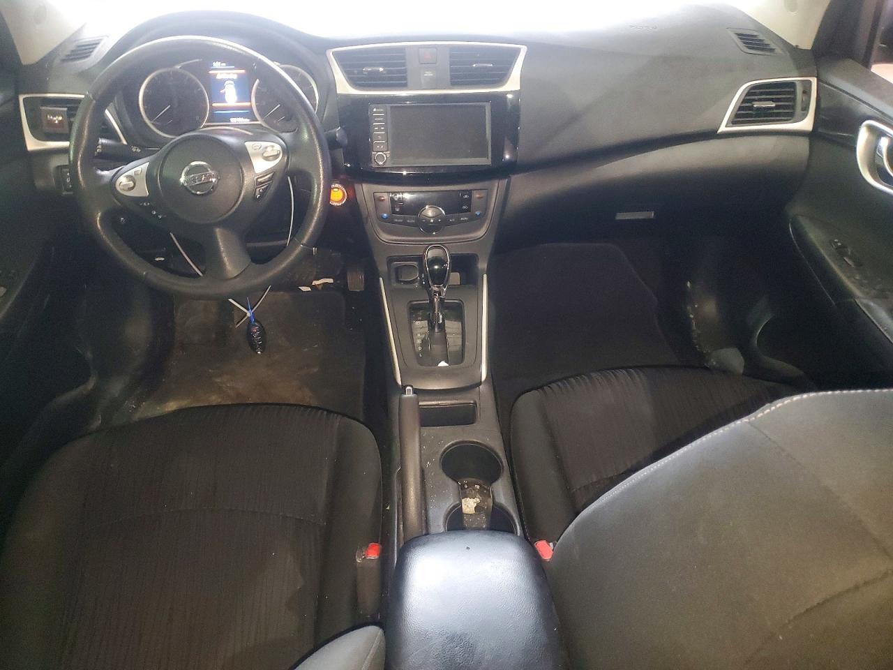 2019 NISSAN SENTRA S photo 8