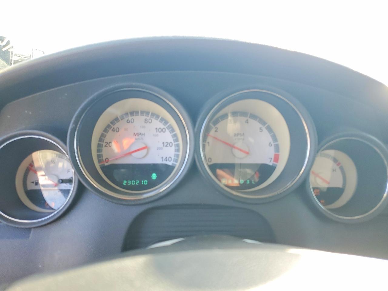 2008 DODGE CHARGER SXT photo 9