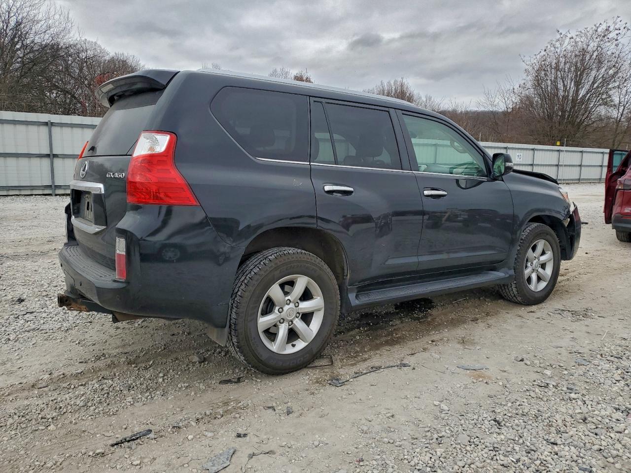 2010 LEXUS GX 460 photo 3