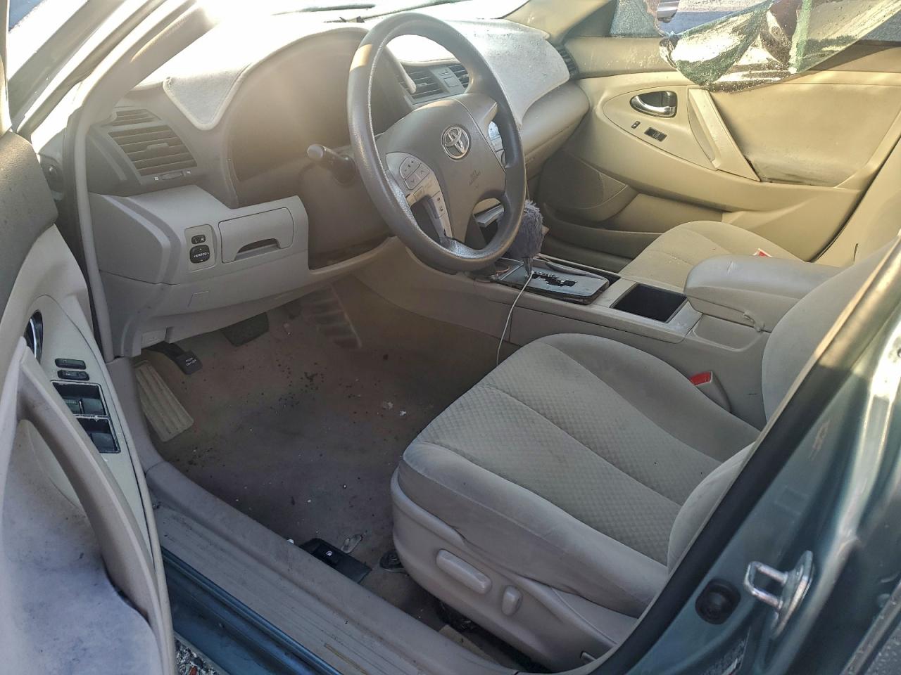 2009 TOYOTA CAMRY BASE photo 8