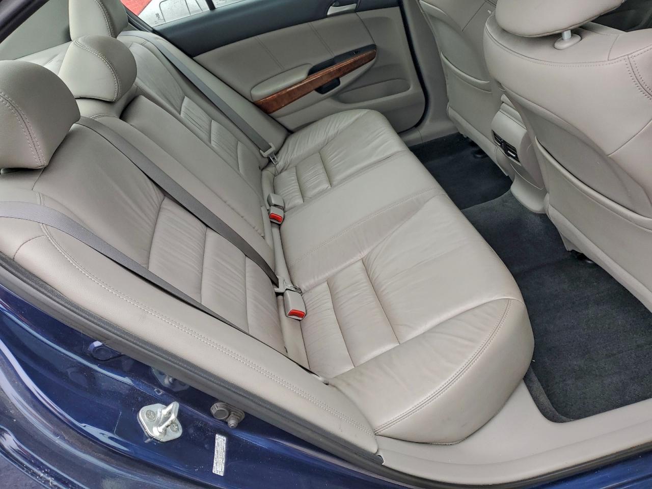 2011 HONDA ACCORD EXL photo 10