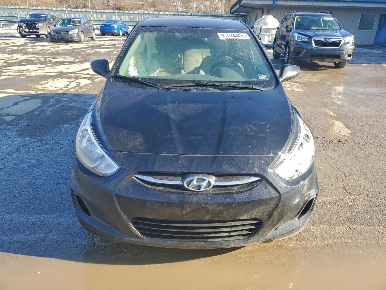 2017 HYUNDAI ACCENT SE photo 5