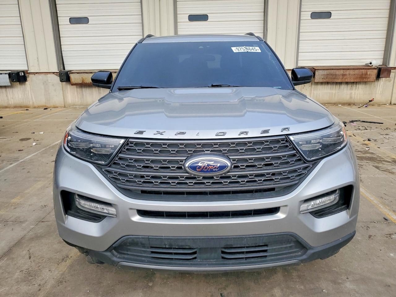 2023 FORD EXPLORER XLT photo 9