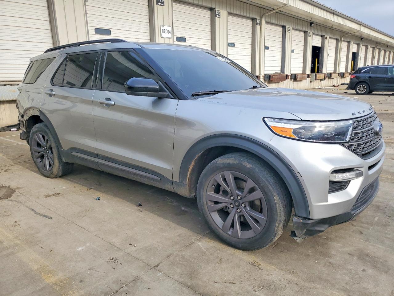 2023 FORD EXPLORER XLT photo 7