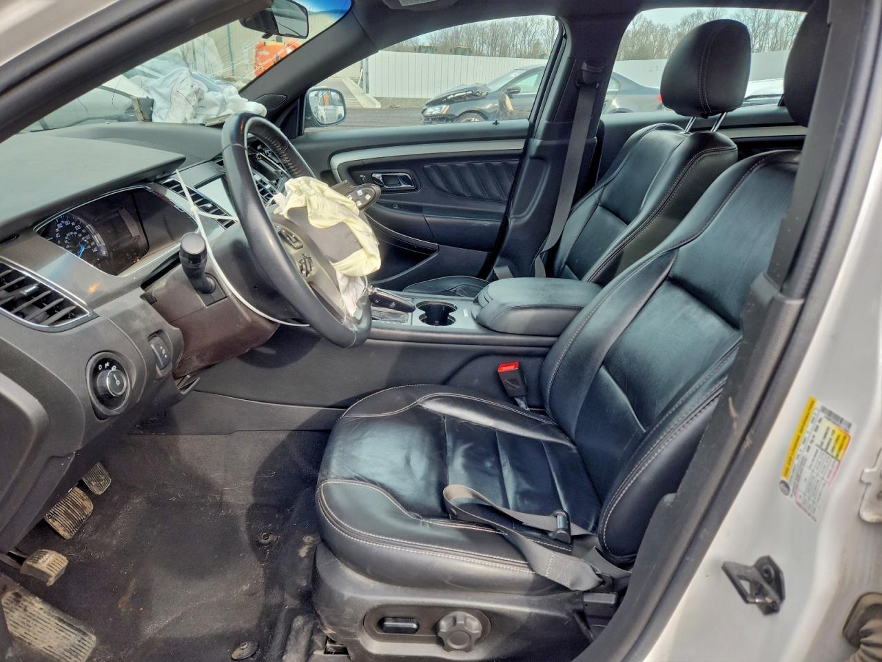 2019 FORD TAURUS SEL photo 7