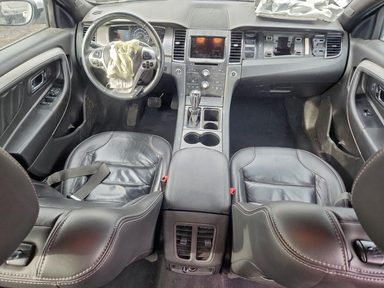 2019 FORD TAURUS SEL photo 8