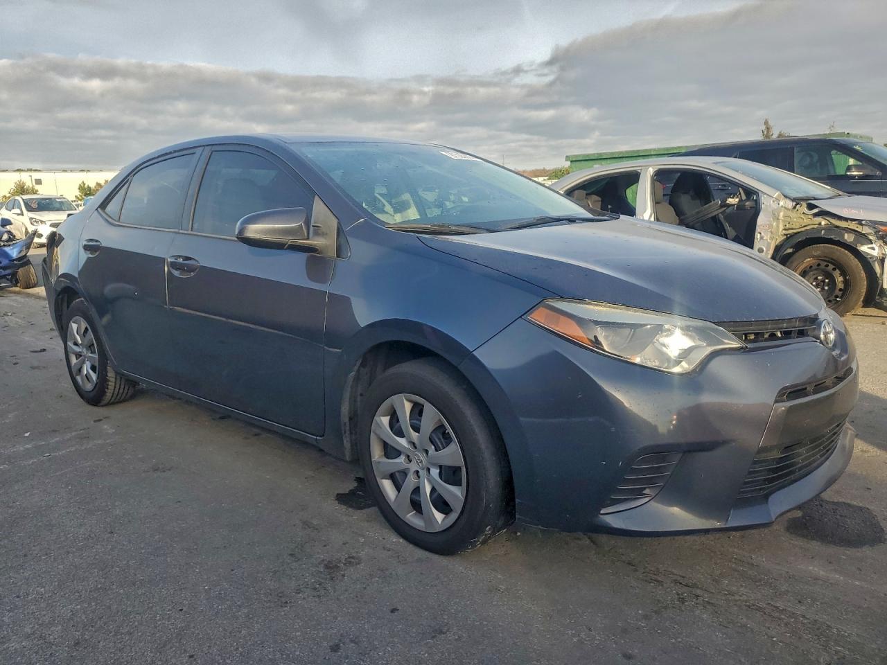 2016 TOYOTA COROLLA LE photo 4