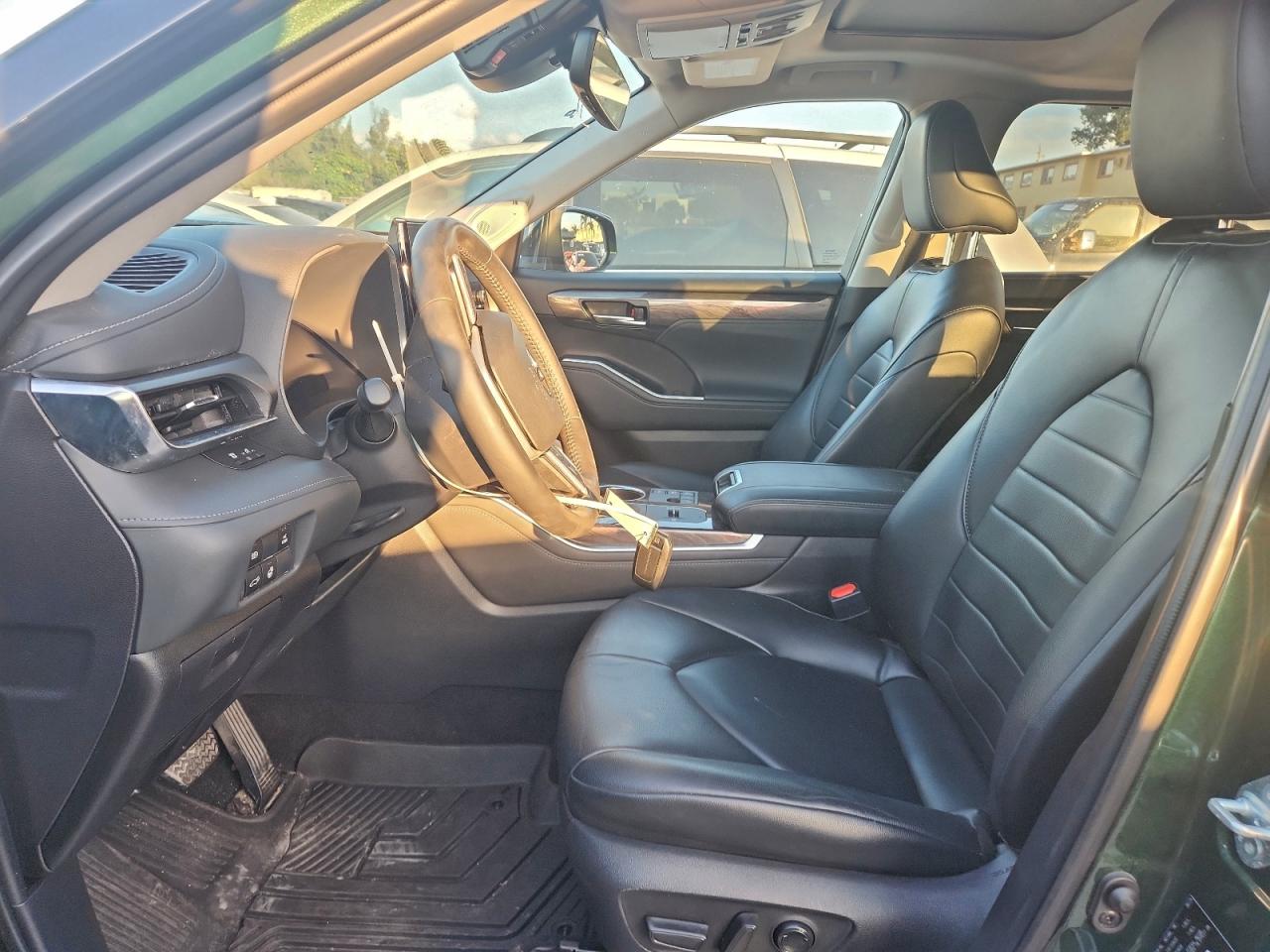 2024 TOYOTA HIGHLANDER HYBRID LIMITED photo 7