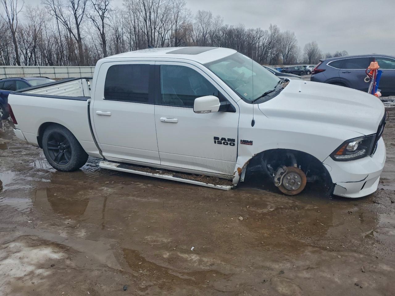2018 RAM 1500 SPORT photo 4