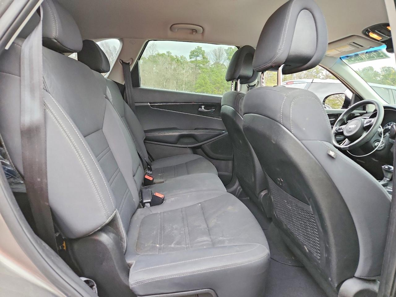 2016 KIA SORENTO LX photo 11