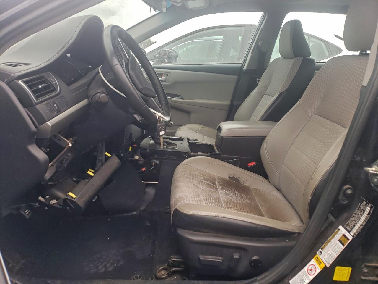2015 TOYOTA CAMRY LE photo 7