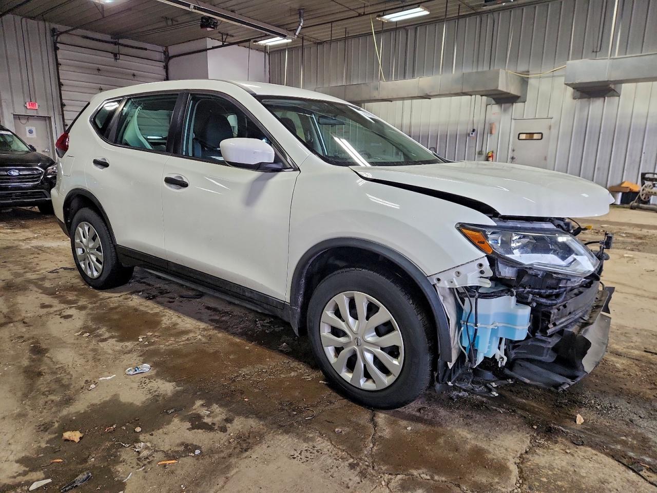 2018 NISSAN ROGUE S photo 4