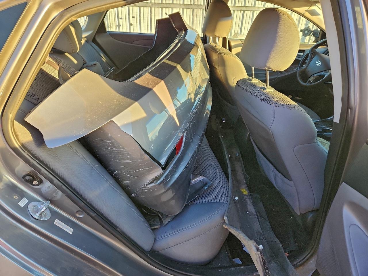 2011 HYUNDAI SONATA GLS photo 19