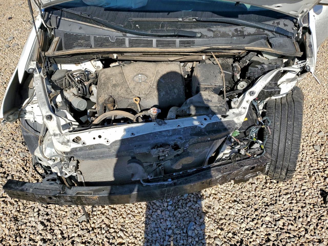 2017 TOYOTA SIENNA SE photo 23