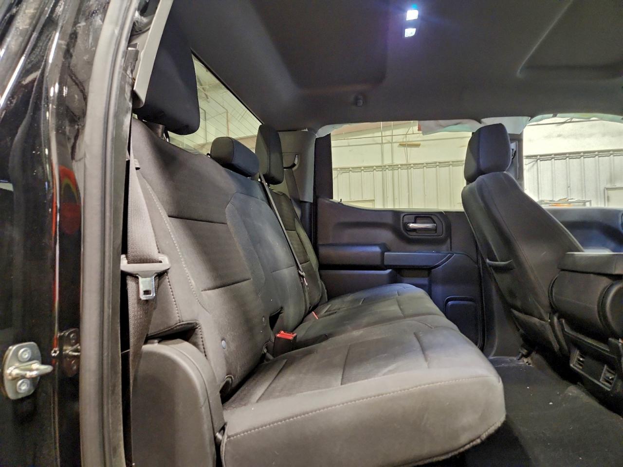 2023 CHEVROLET SILVERADO K1500 CUSTOM photo 28