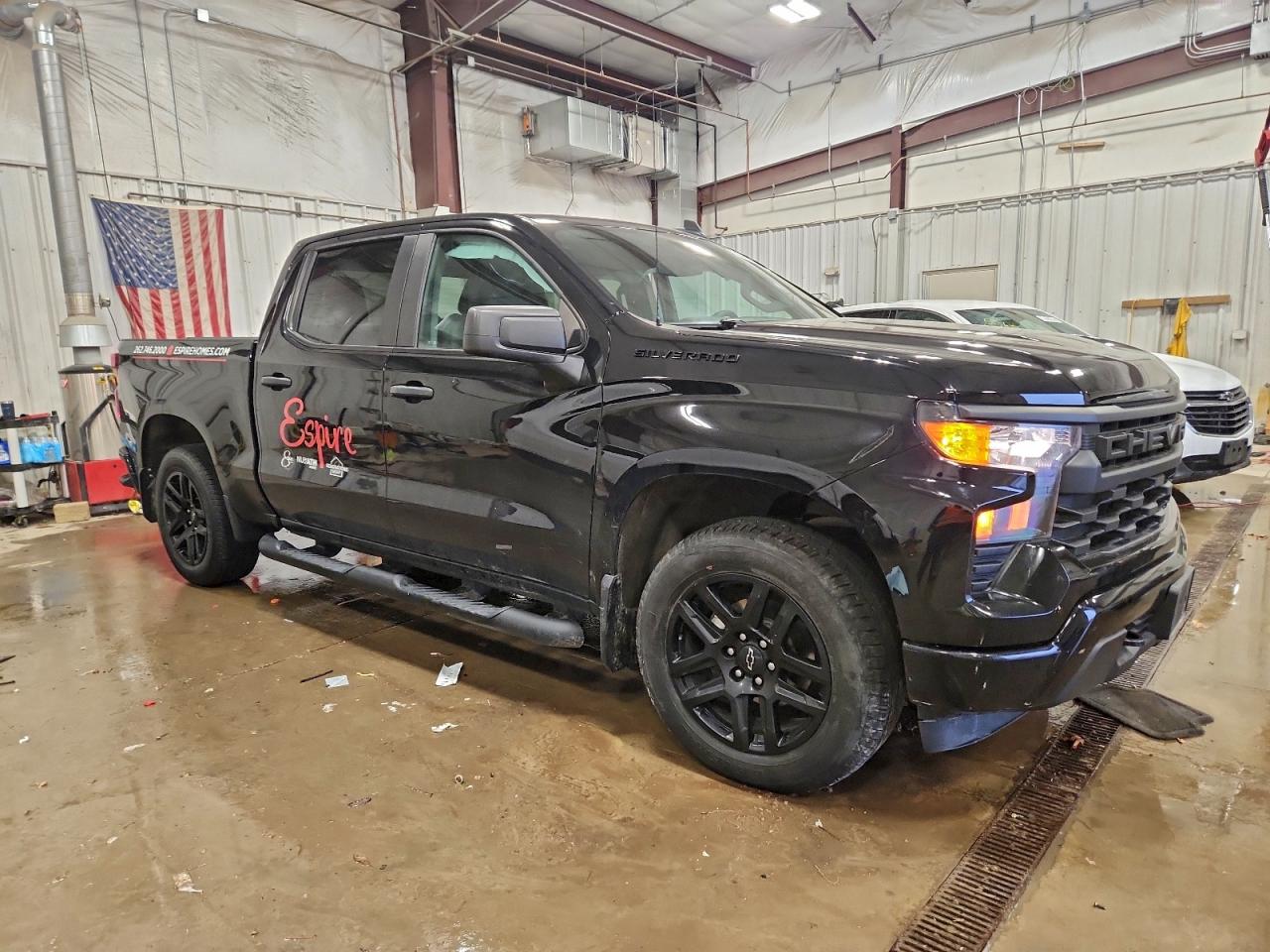 2023 CHEVROLET SILVERADO K1500 CUSTOM photo 10