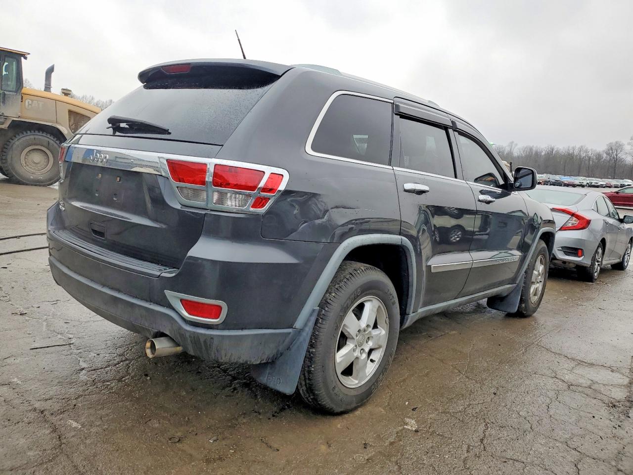2011 JEEP GRAND CHEROKEE LAREDO photo 3