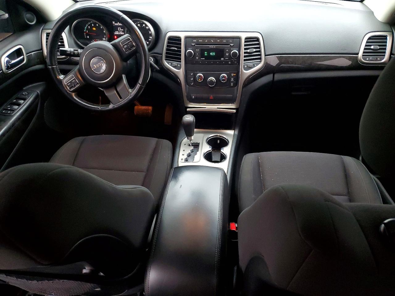 2011 JEEP GRAND CHEROKEE LAREDO photo 8