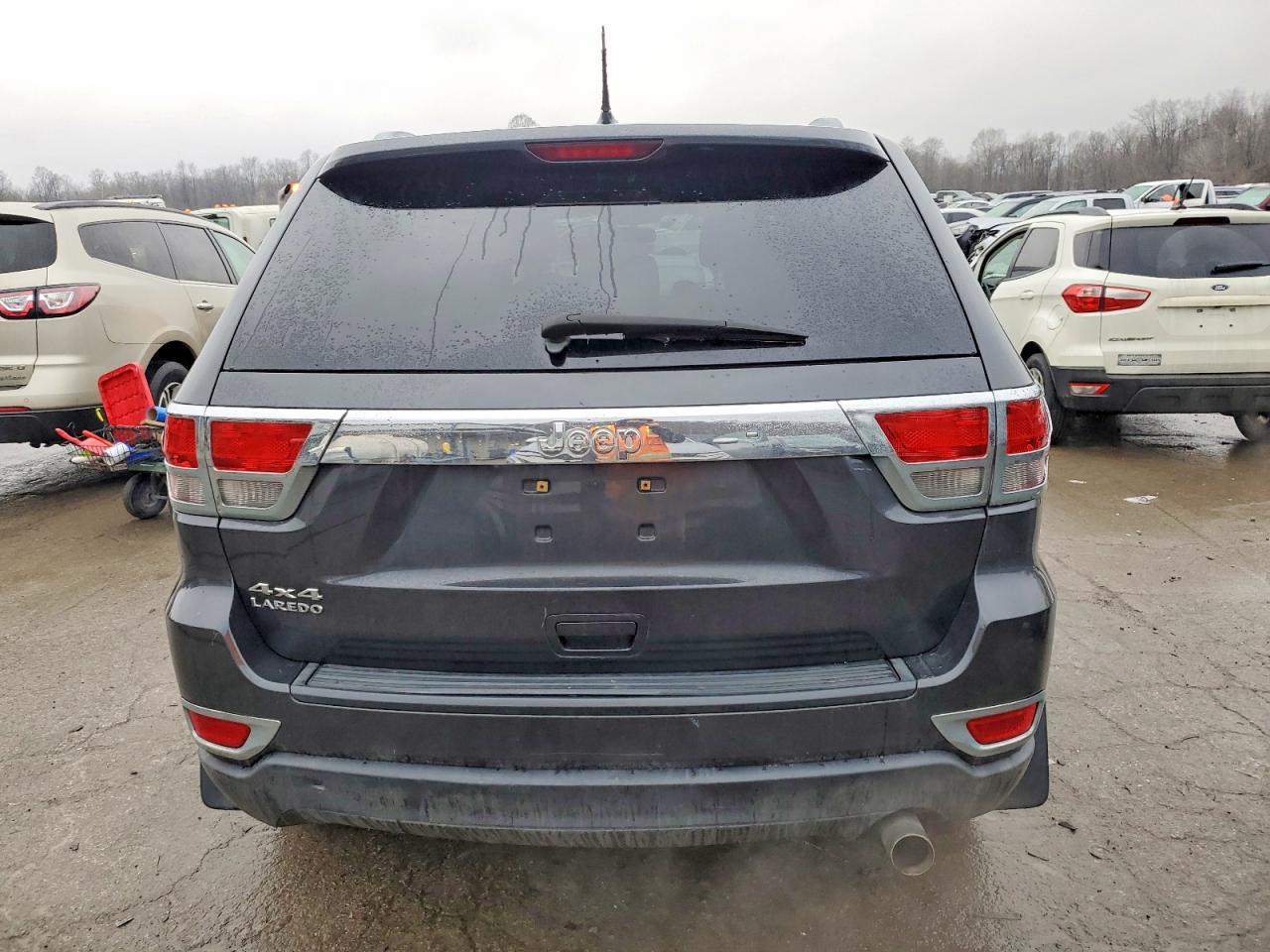 2011 JEEP GRAND CHEROKEE LAREDO photo 6
