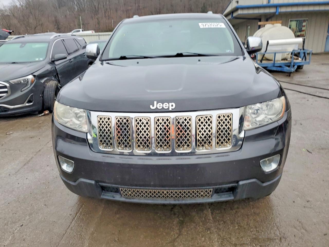 2011 JEEP GRAND CHEROKEE LAREDO photo 5