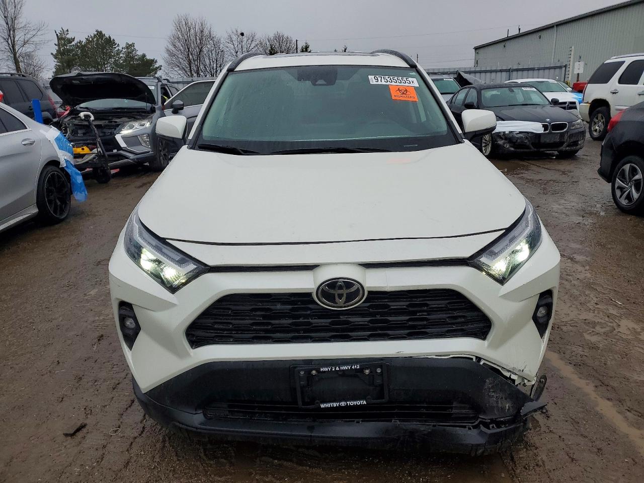 2022 TOYOTA RAV4 XLE photo 5