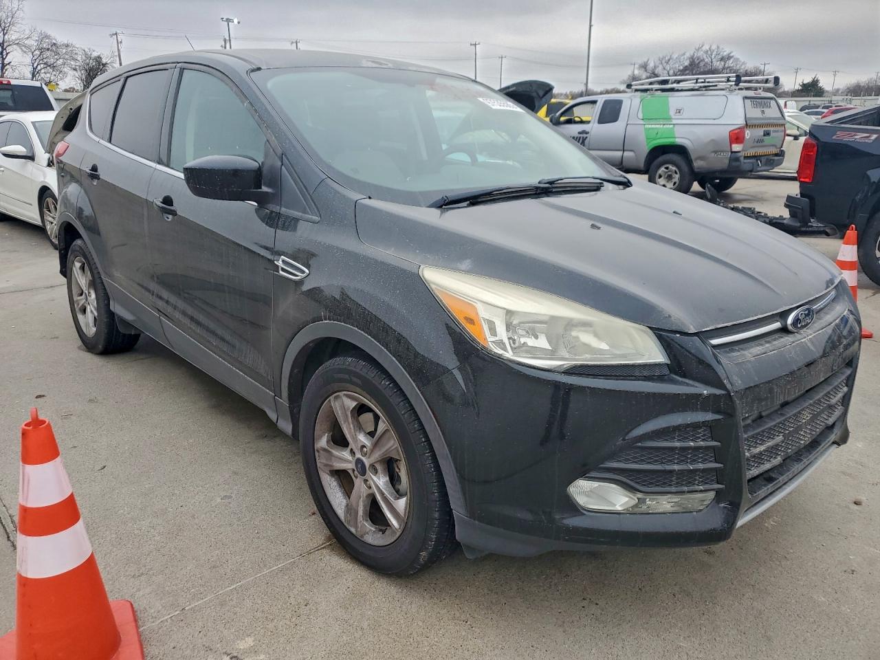 2015 FORD ESCAPE SE photo 4