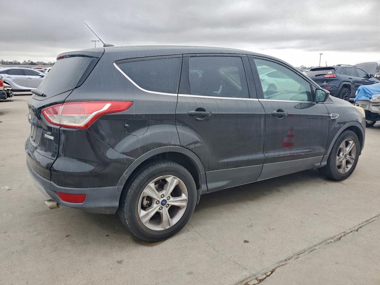 2015 FORD ESCAPE SE photo 3