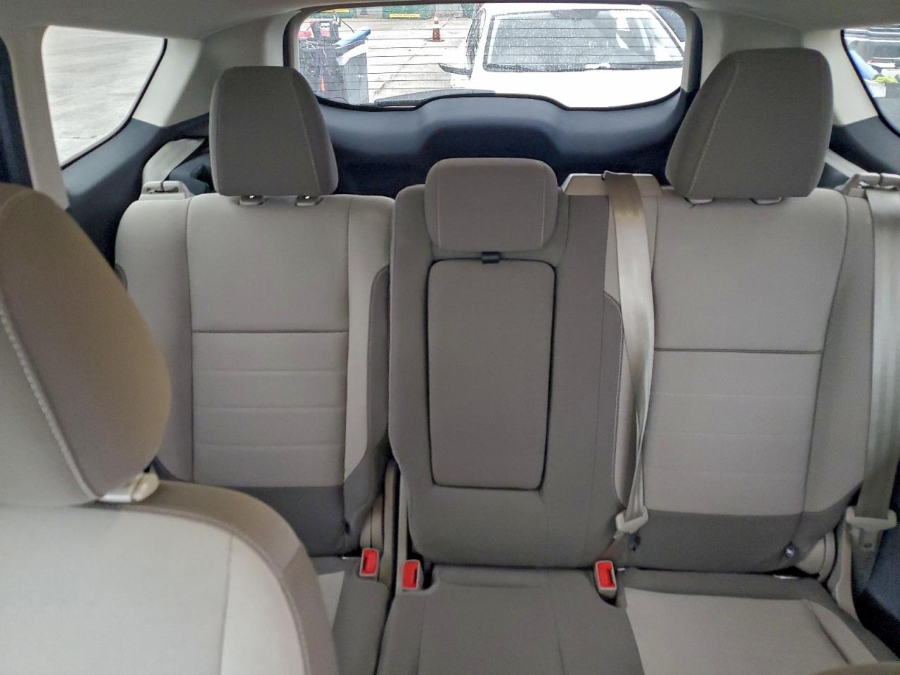 2015 FORD ESCAPE SE photo 10