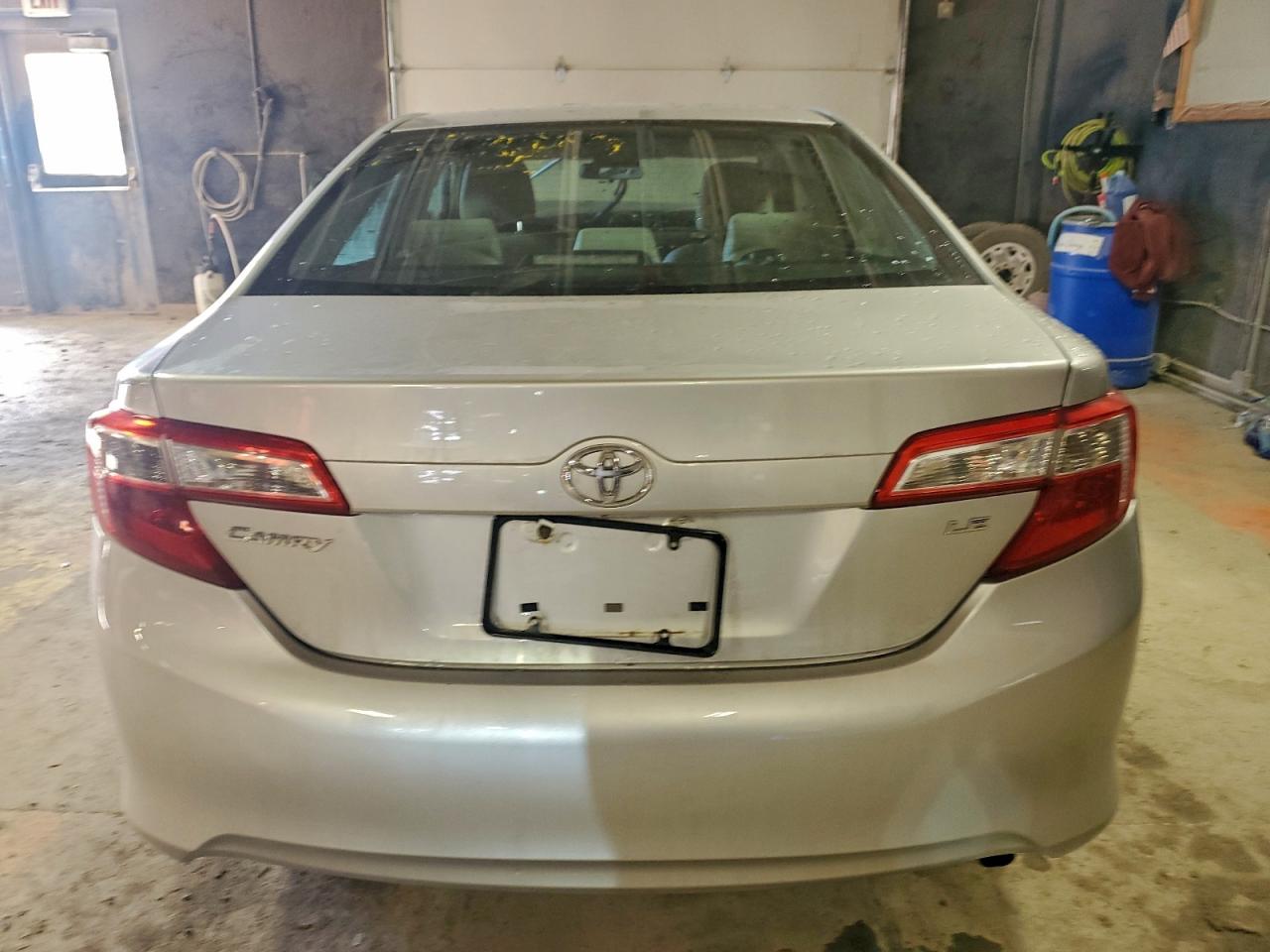 2013 TOYOTA CAMRY L photo 6