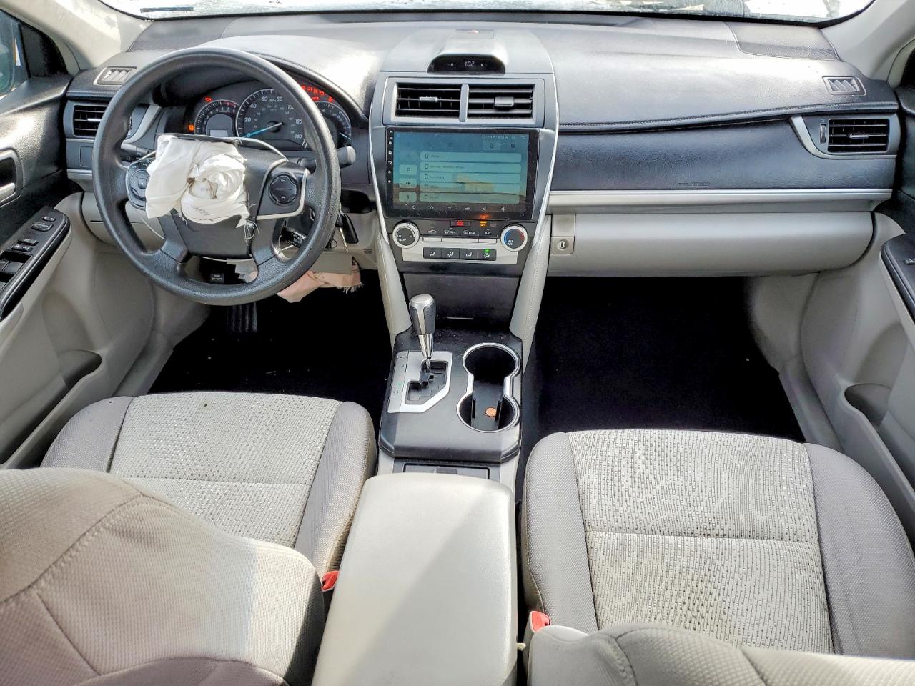2013 TOYOTA CAMRY L photo 8