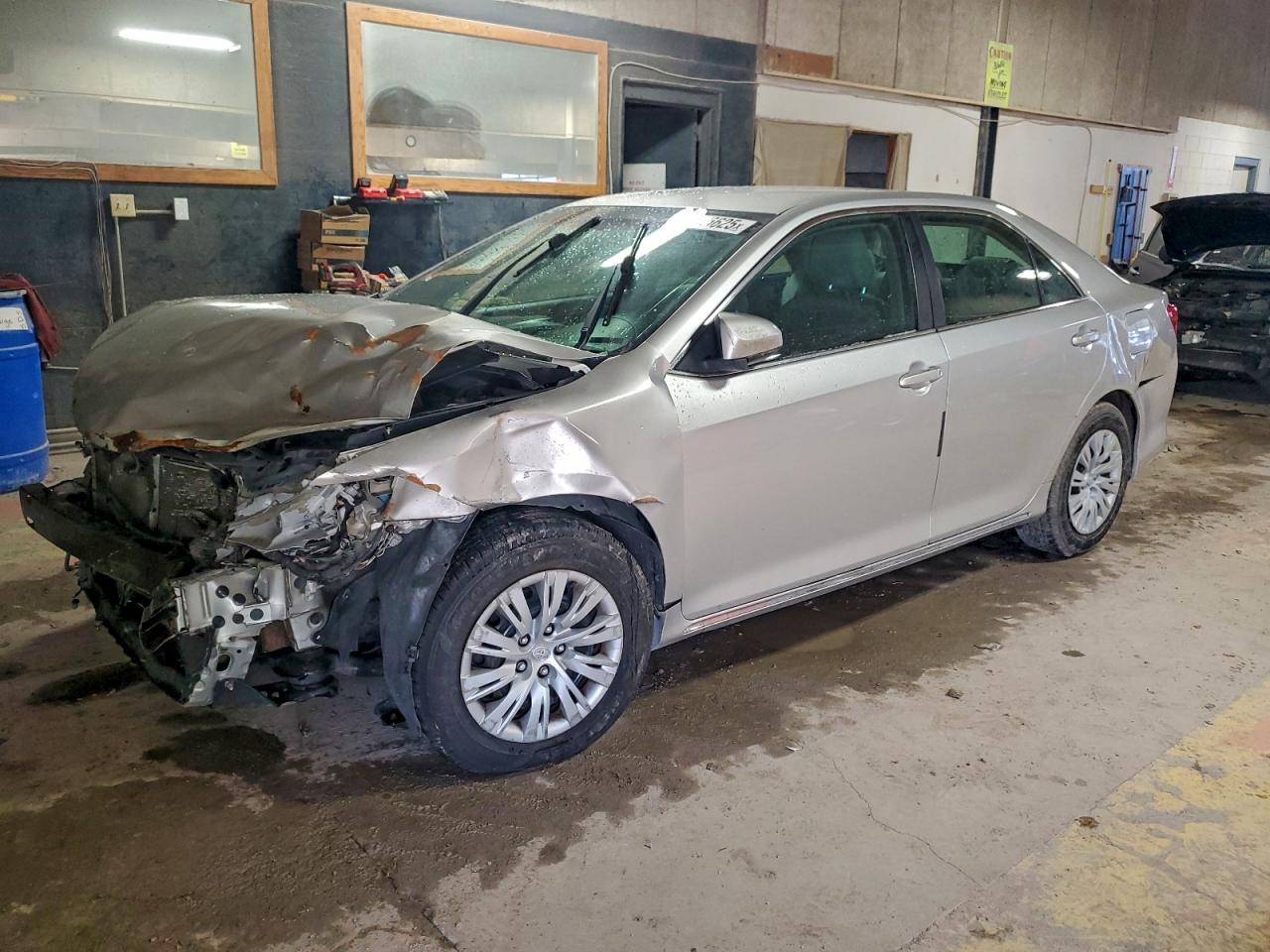 2013 TOYOTA CAMRY