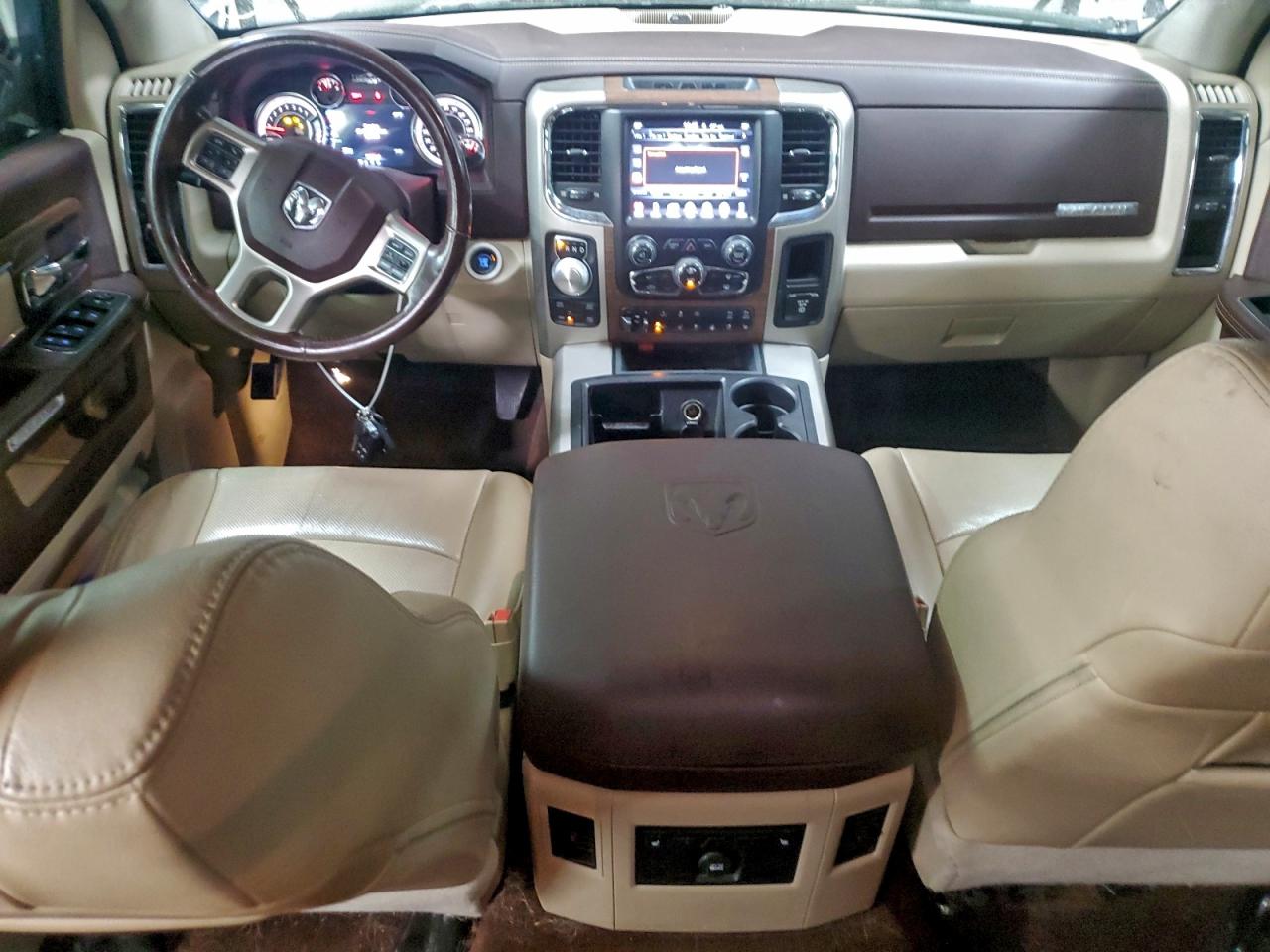 2015 RAM 1500 LARAMIE photo 22