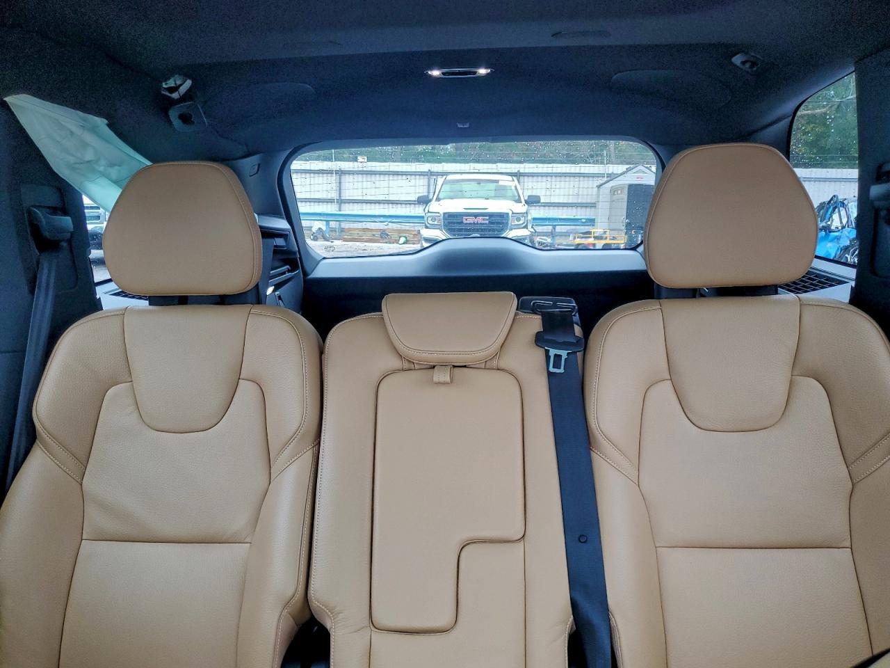 2016 VOLVO XC90 T6 photo 10