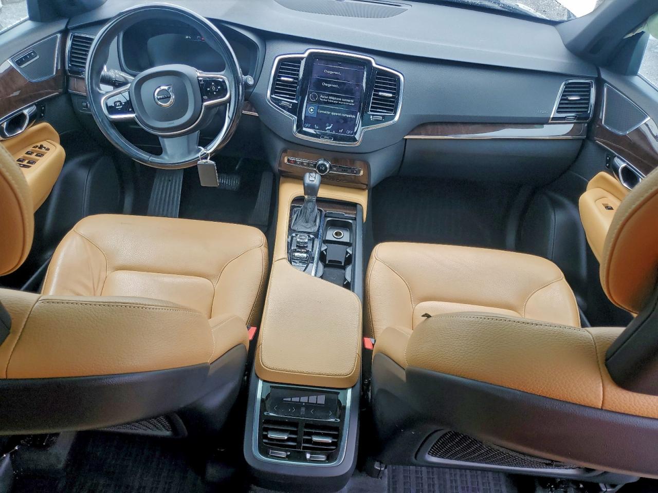 2016 VOLVO XC90 T6 photo 8
