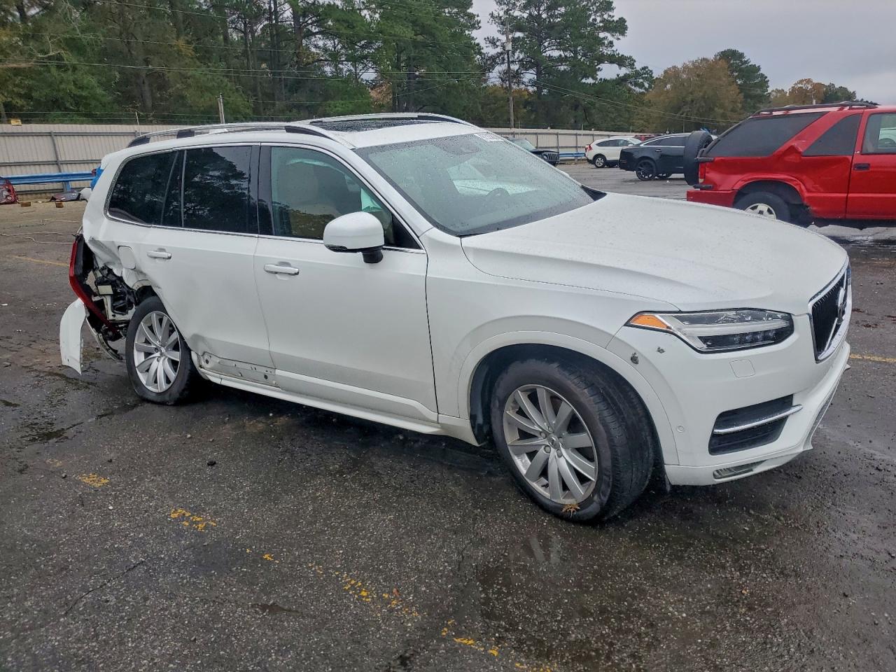 2016 VOLVO XC90 T6 photo 4