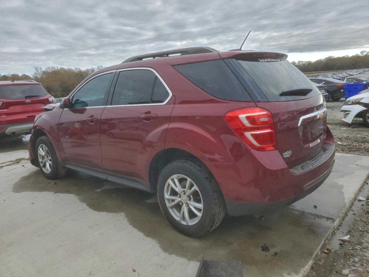 2017 CHEVROLET EQUINOX LT photo 2