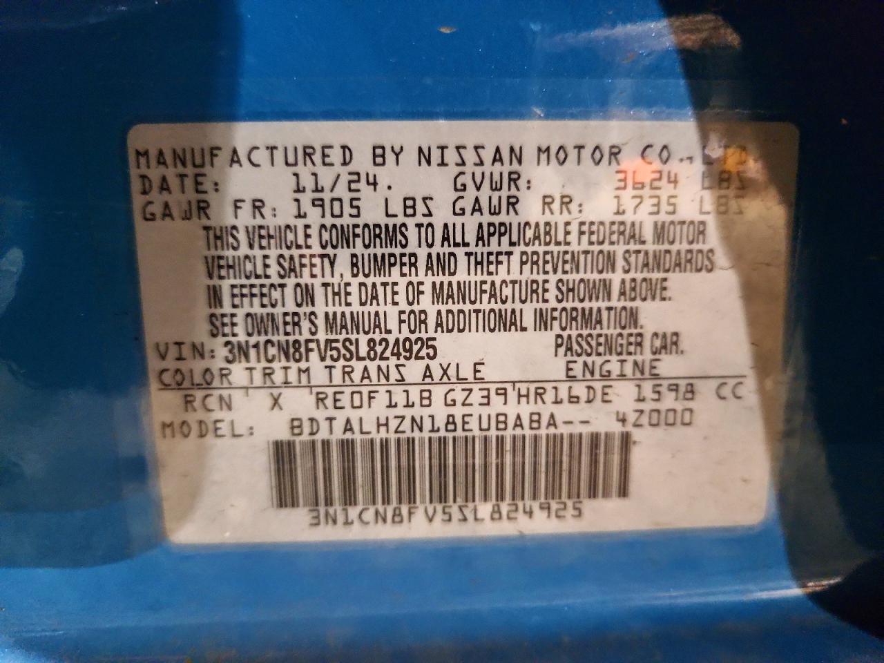 2025 NISSAN VERSA SR photo 12