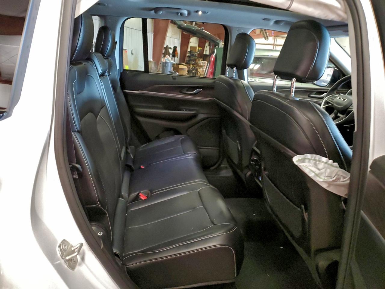 2023 JEEP GRAND CHEROKEE LIMITED photo 11