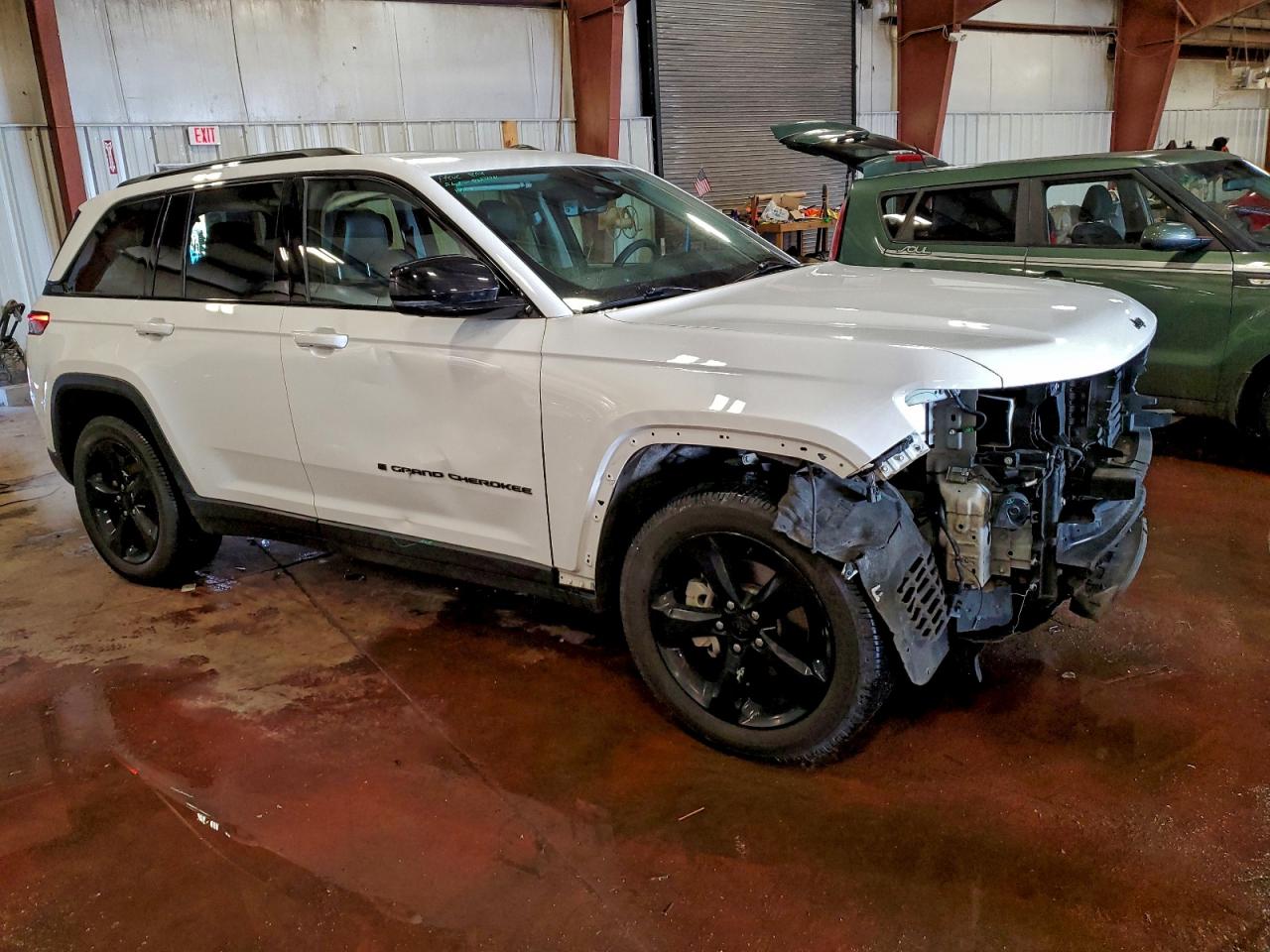 2023 JEEP GRAND CHEROKEE LIMITED photo 4