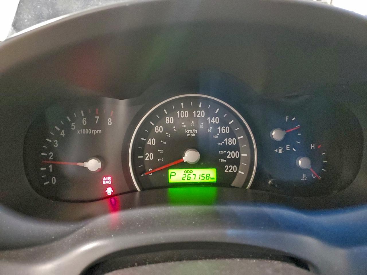 2009 KIA SEDONA LX photo 9